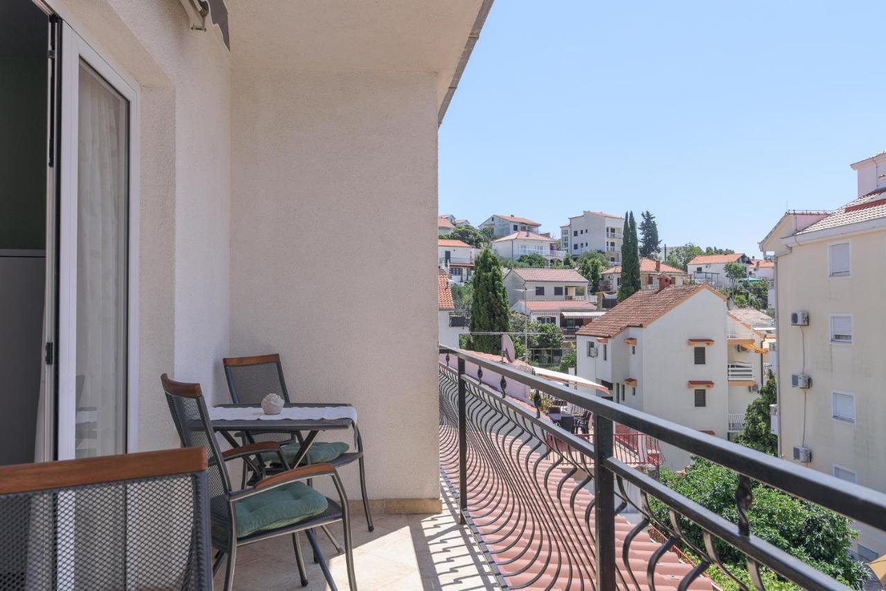 Apartmani Suki Trogir Exterior photo