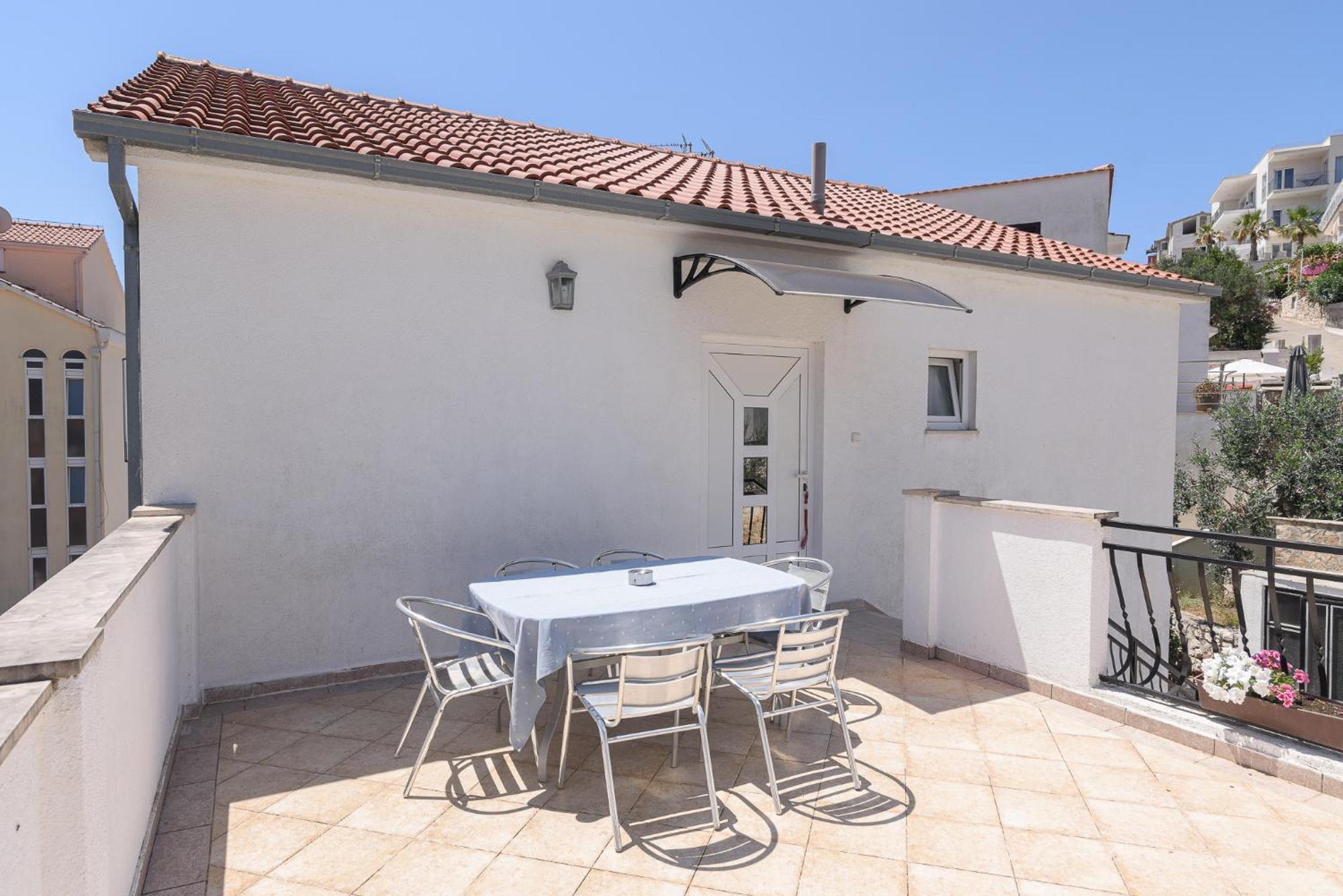 Apartmani Suki Trogir Exterior photo