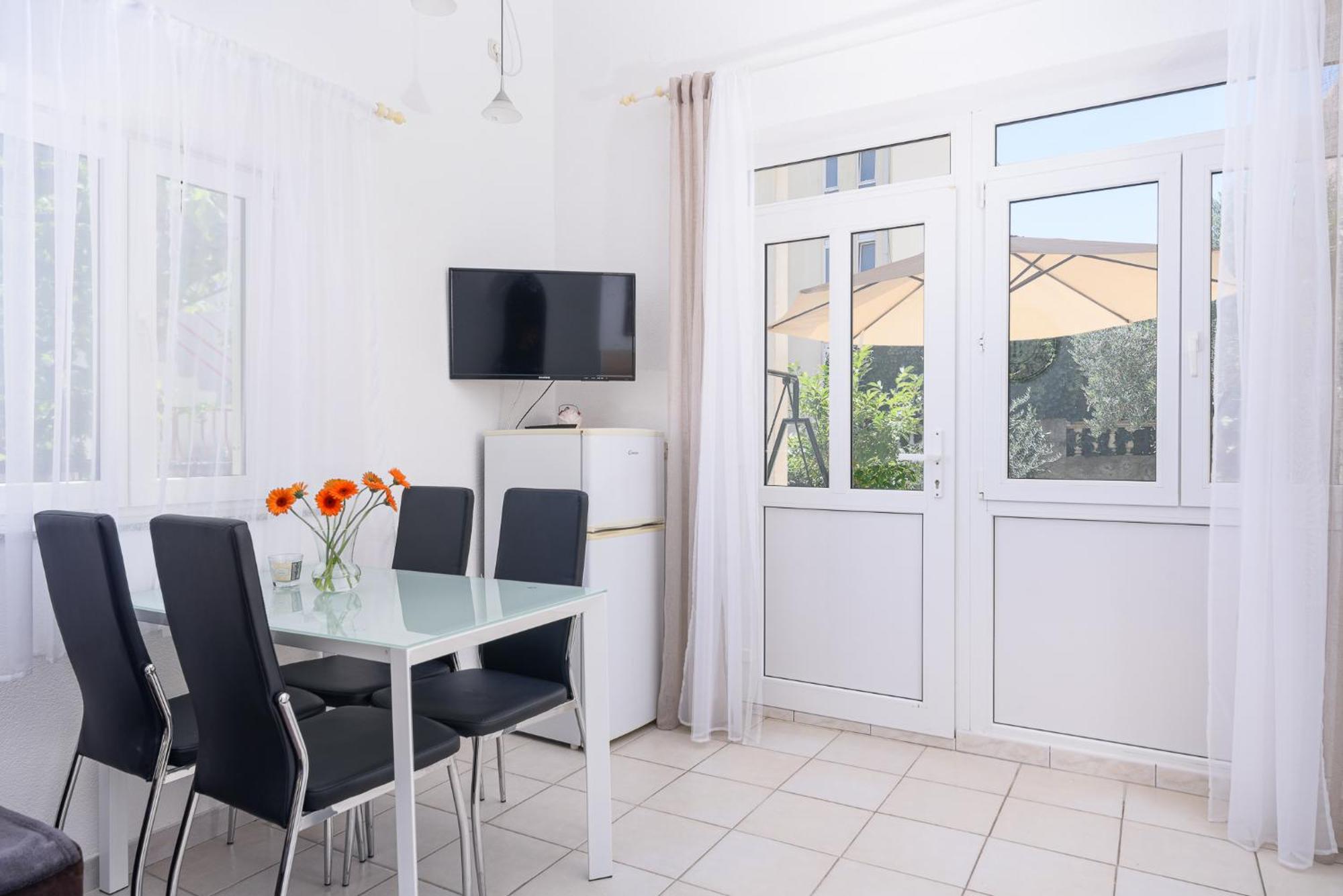 Apartmani Suki Trogir Exterior photo